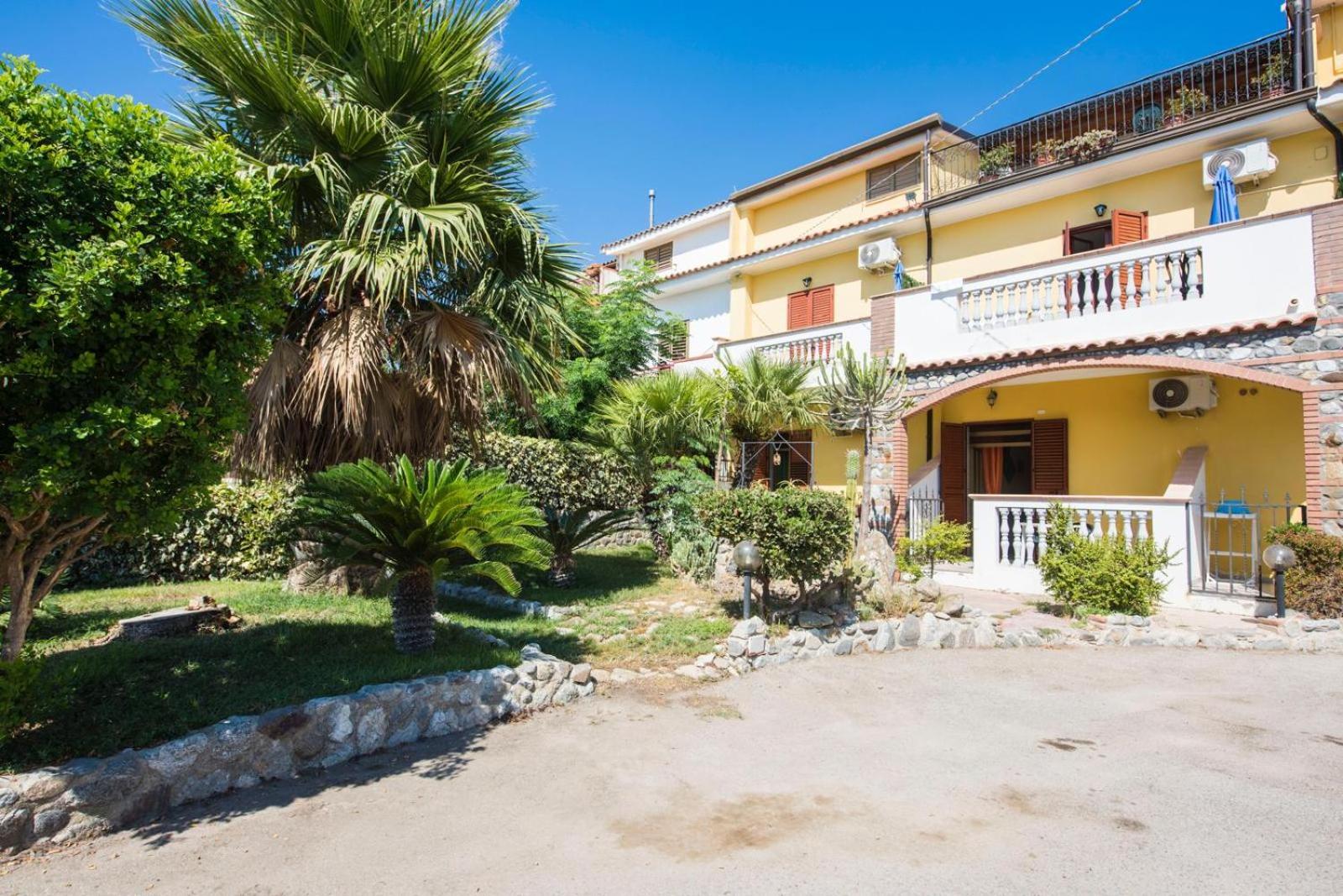 Bed and Breakfast Casa Cosmano Brancaleone Marina Exterior foto