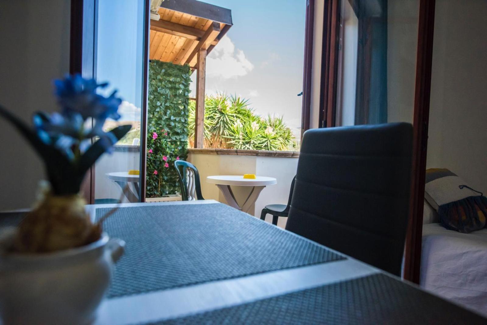 Bed and Breakfast Casa Cosmano Brancaleone Marina Exterior foto