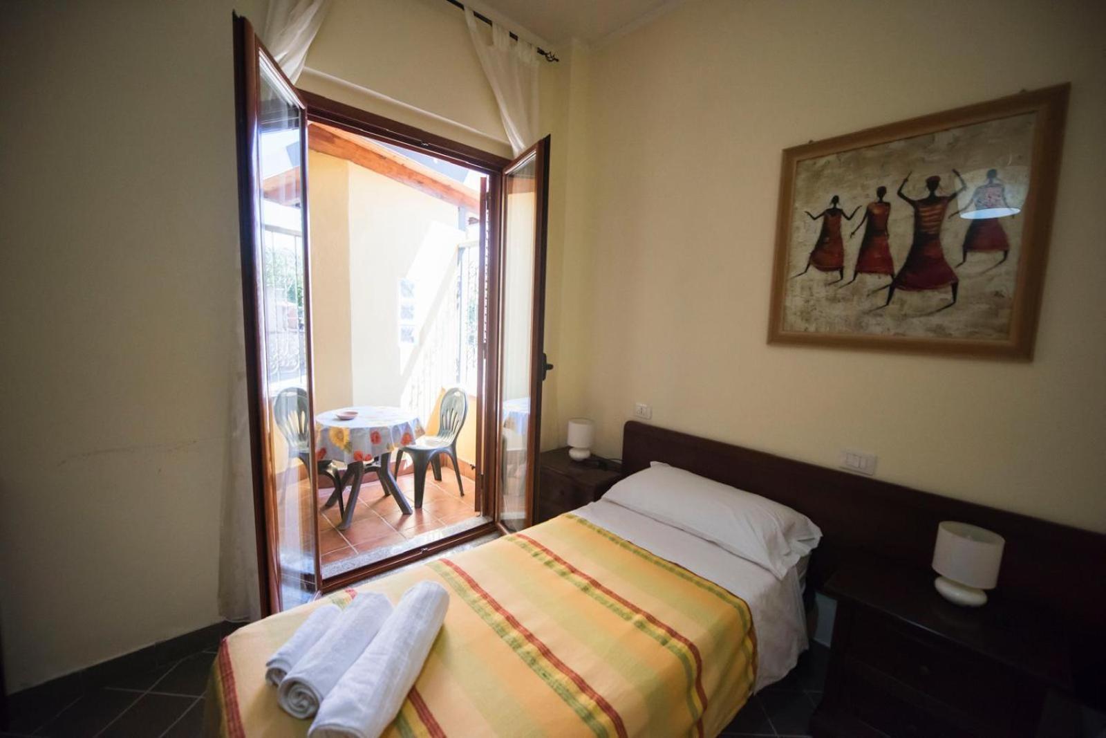 Bed and Breakfast Casa Cosmano Brancaleone Marina Exterior foto