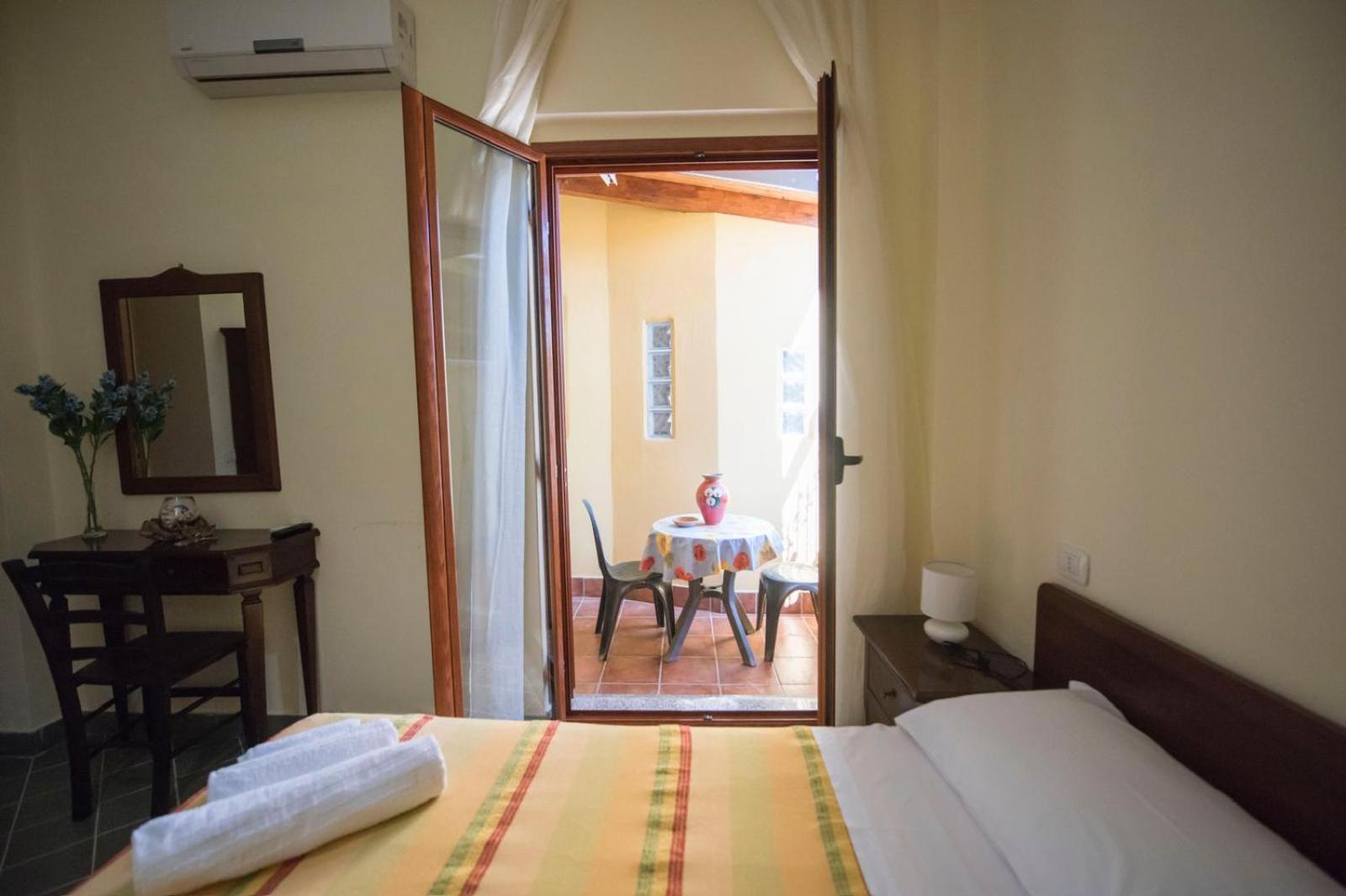 Bed and Breakfast Casa Cosmano Brancaleone Marina Exterior foto